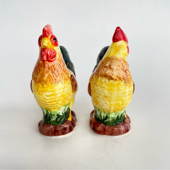 Vintage Ceramic Roosters Salt and Pepper Shakers - Picture 3 of 12